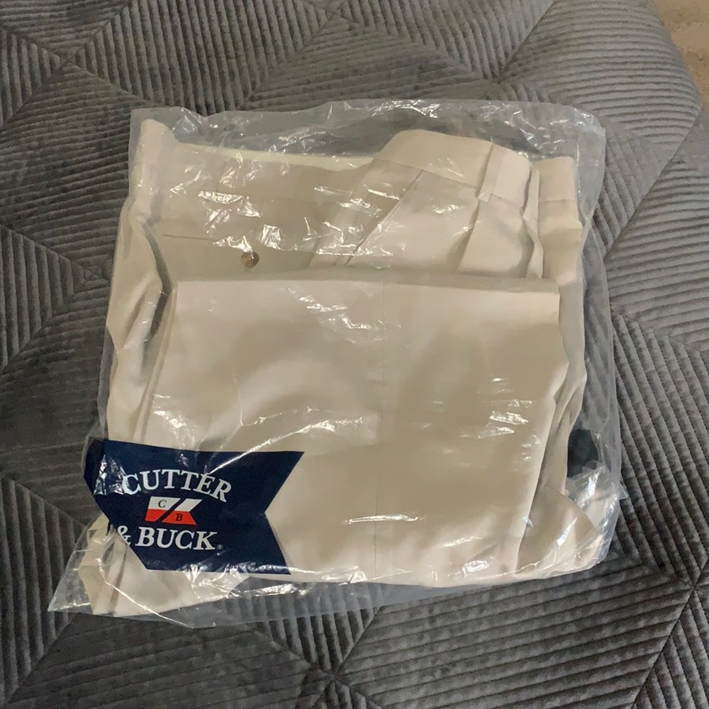 Cutter & Buck DryTec gold pant. Never worn